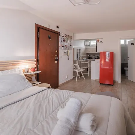Casetta Ginevra - Close To Metro C Appartement